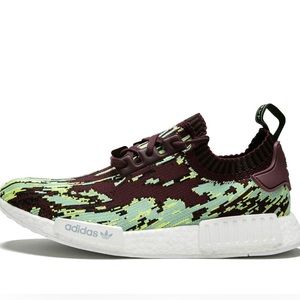 Yeezy adidas Mens NMD R1 PK DB2843 Sneakersnstuff Datamosh 2.0 - Maroon